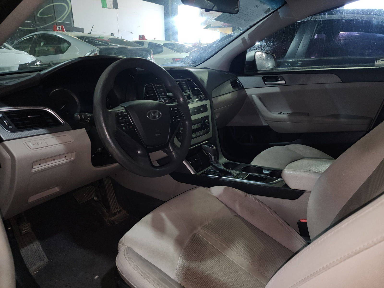 2015 HYUNDAI SONATA — 164397 Miles — Lot FH053750 — Al Quoz - Marhaba Auctions Used Cars - Image 9