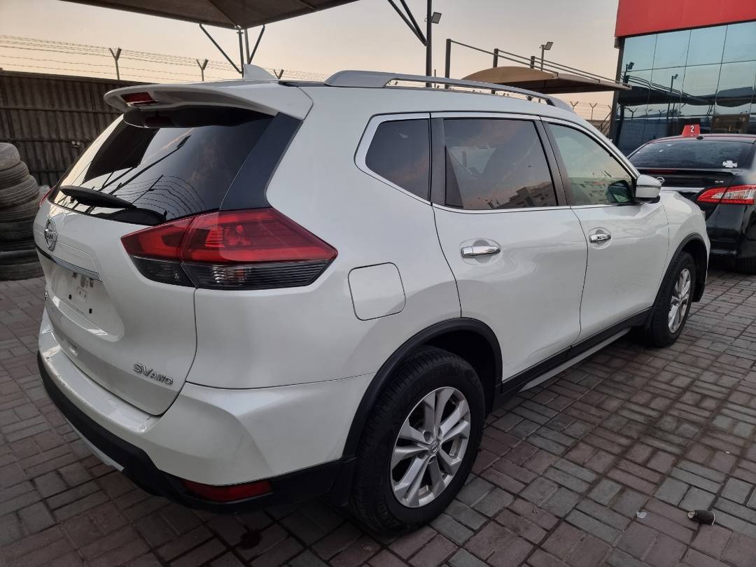 2018 NISSAN ROGUE — 106511 KM — Lot 215487 — Ind. 12 - Marhaba Auctions Used Cars - Image 5