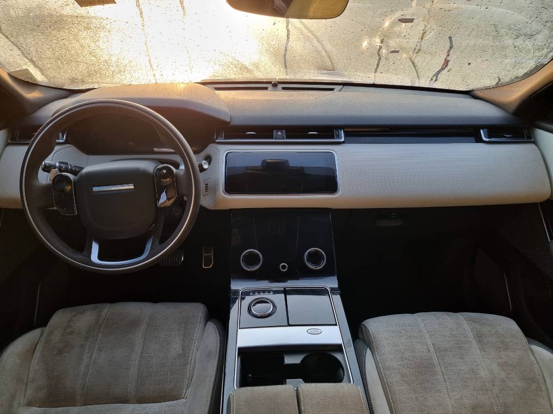2019 LAND ROVER RANGE ROVER VELAR — 91391 Miles — Lot 43632953 — Al Quoz - Marhaba Auctions Used Cars - Image 7