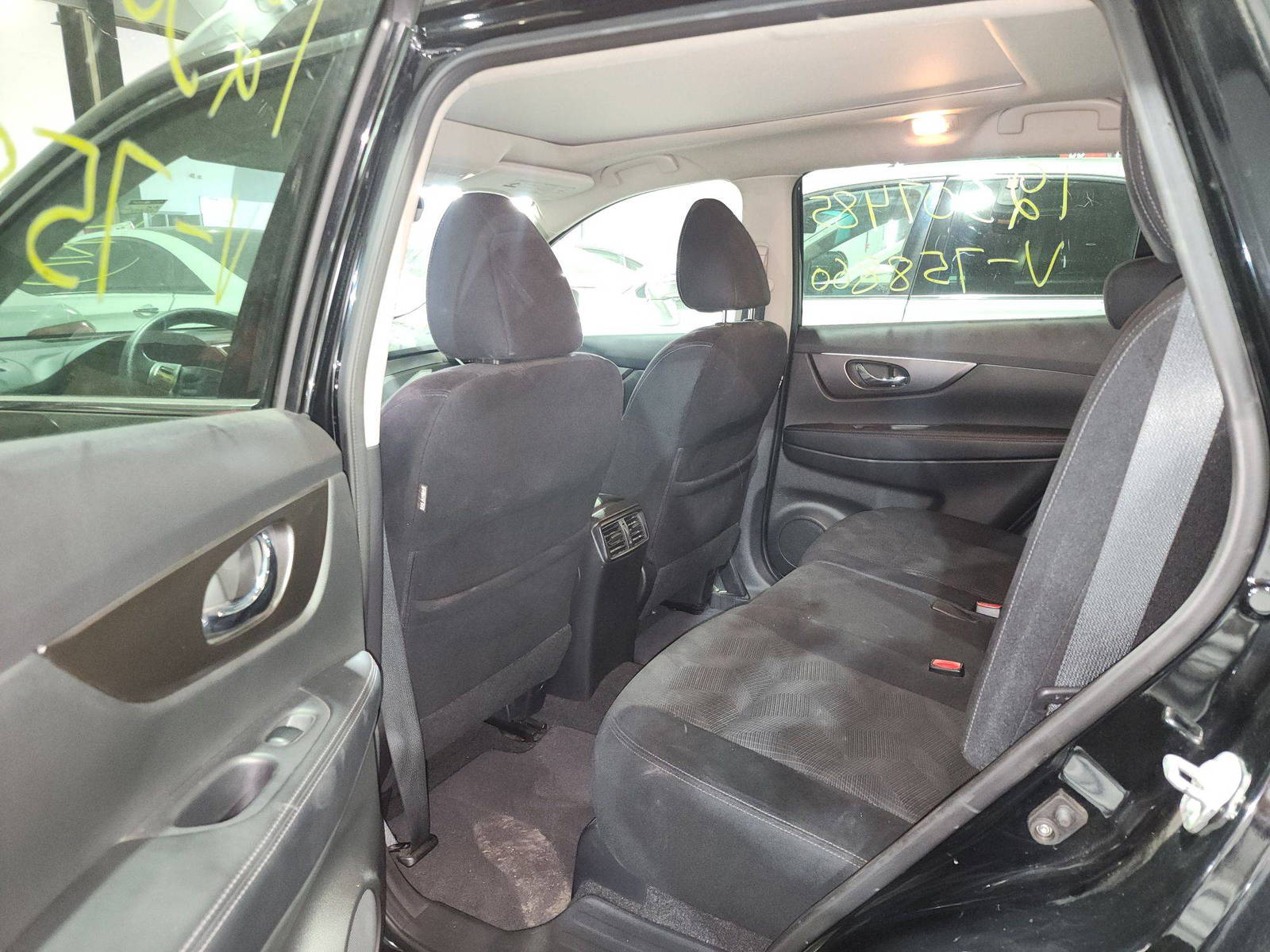 2014 NISSAN ROGUE — 92826 KM — Lot 12307485 — Al Quoz - Marhaba Auctions Used Cars - Image 8