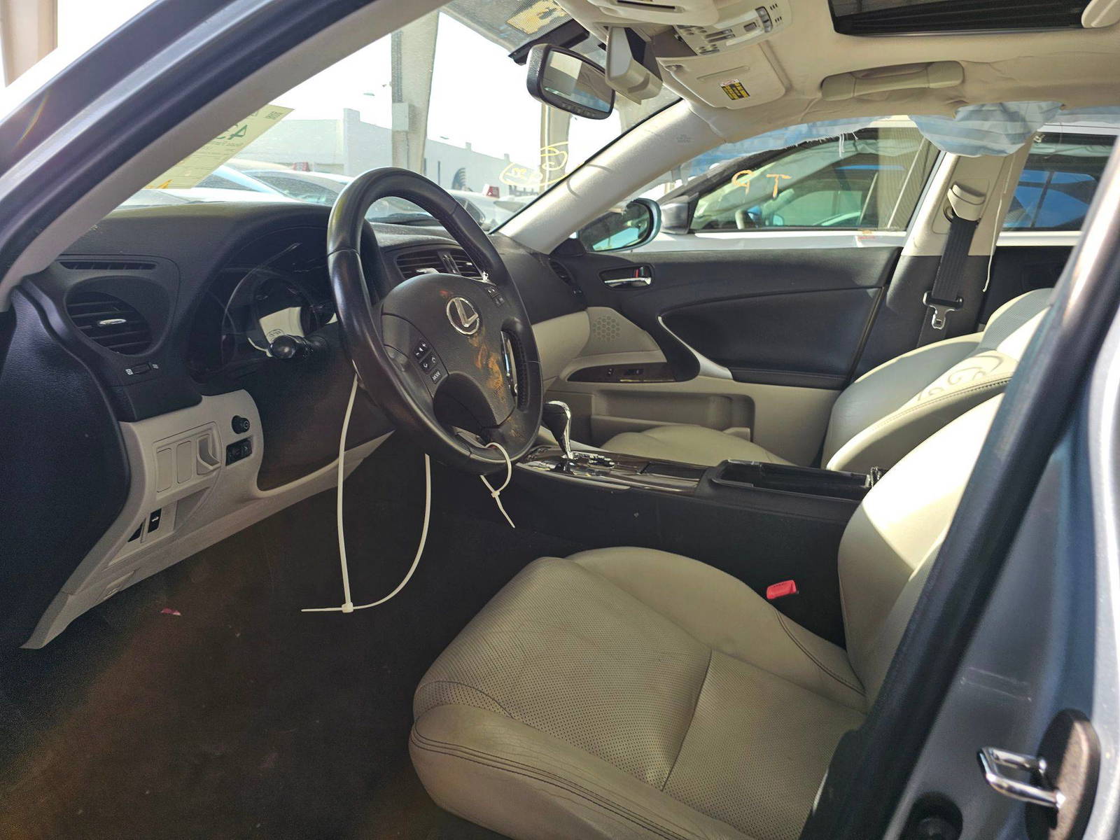 LEXUS IS 250 2010 - Marhaba Auction Used Cars - Image 9