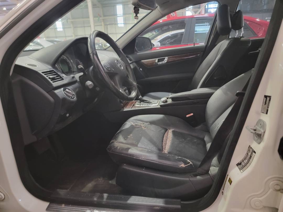 2009 MERCEDES BENZ C300 — 149142 Miles — Lot R042611 — Main - Marhaba Auctions Used Cars - Image 6