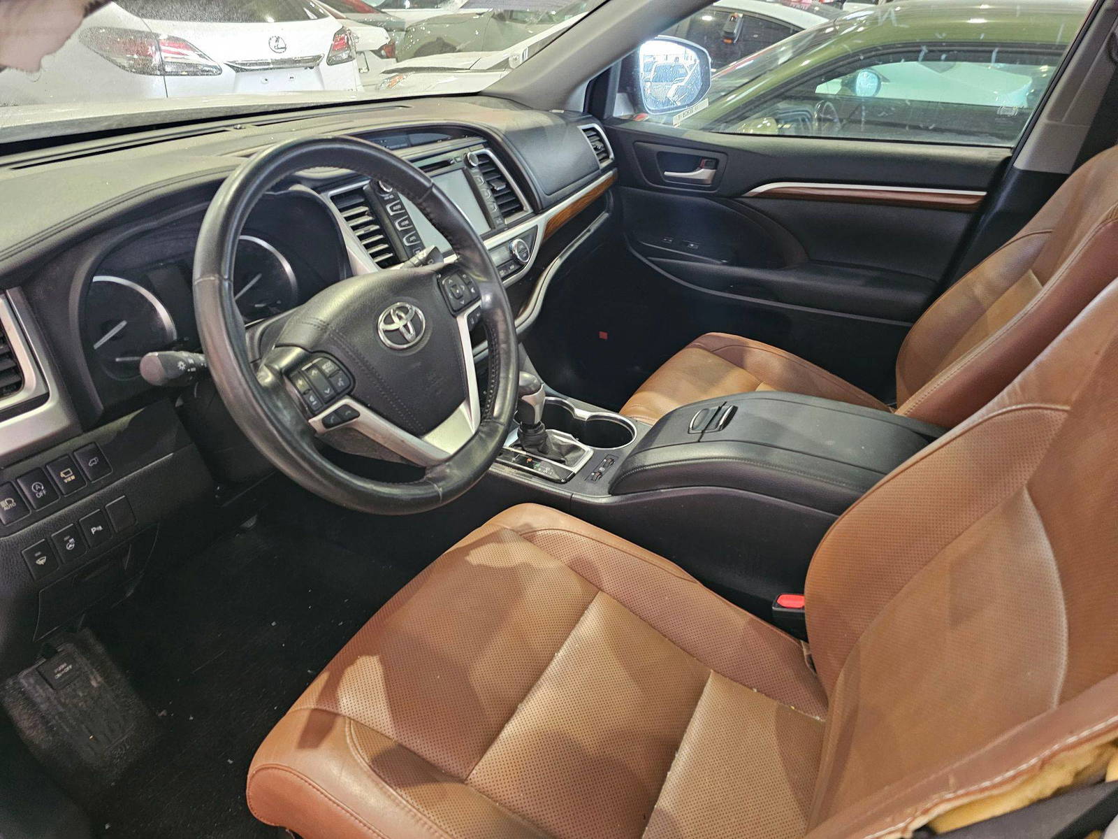 TOYOTA HIGHLANDER 2019 - Marhaba Auction Used Cars - Image 8