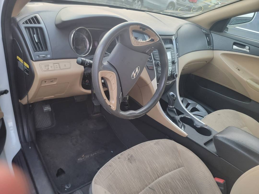 2013 HYUNDAI SONATA — 220557 Miles — Lot XDH599899 — Main - Marhaba Auctions Used Cars - Image 6