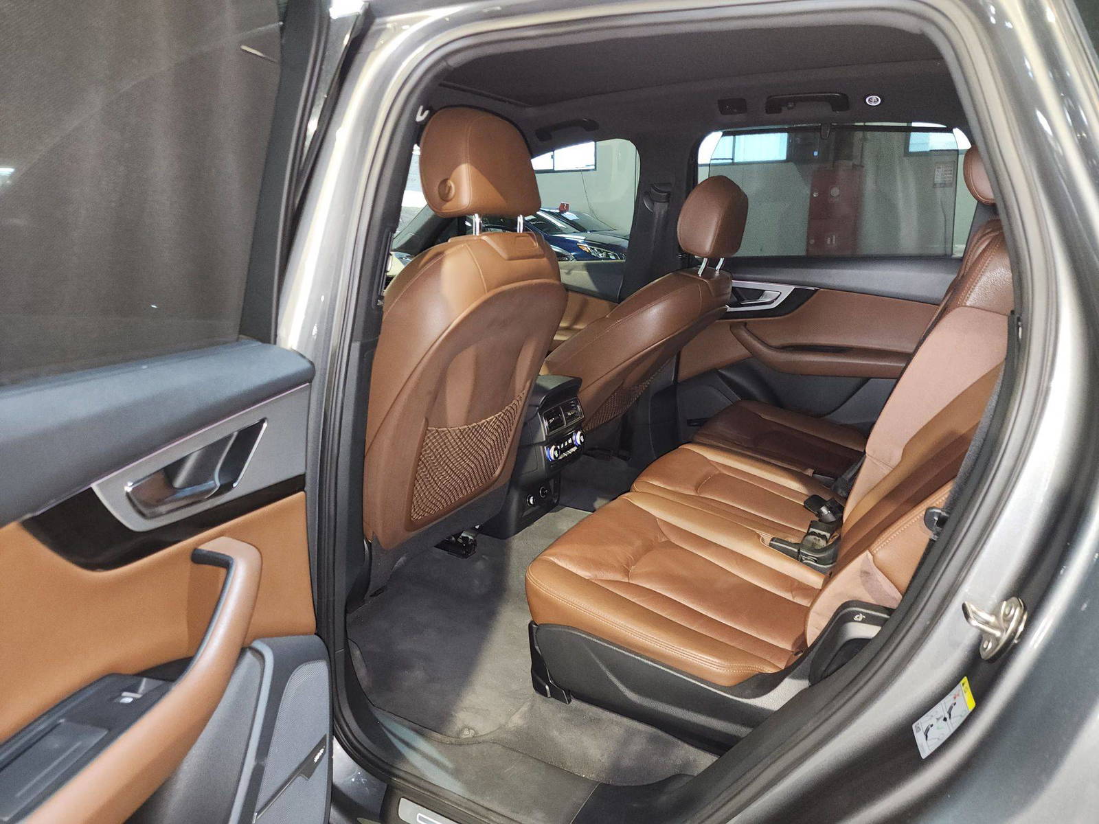 AUDI Q7 2018 - Marhaba Auction Used Cars - Image 9