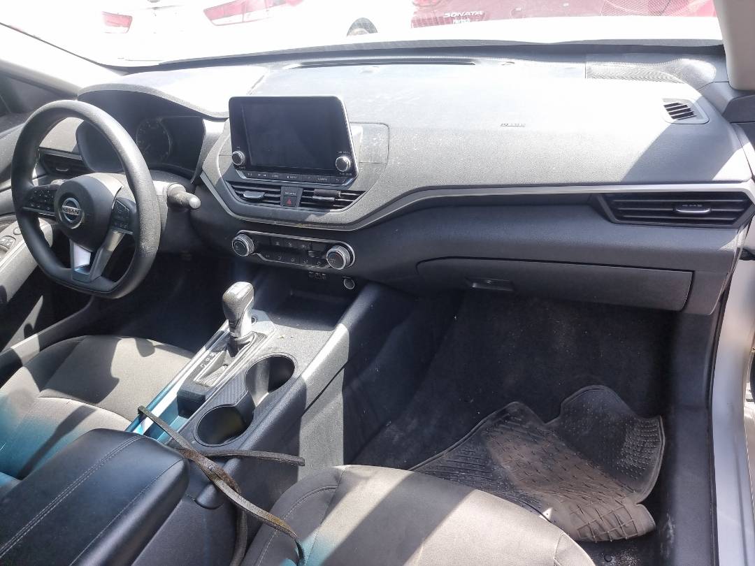 2019 NISSAN ALTIMA — 109246 Miles — Lot 40524814 - Marhaba Auctions Used Cars - Image 9
