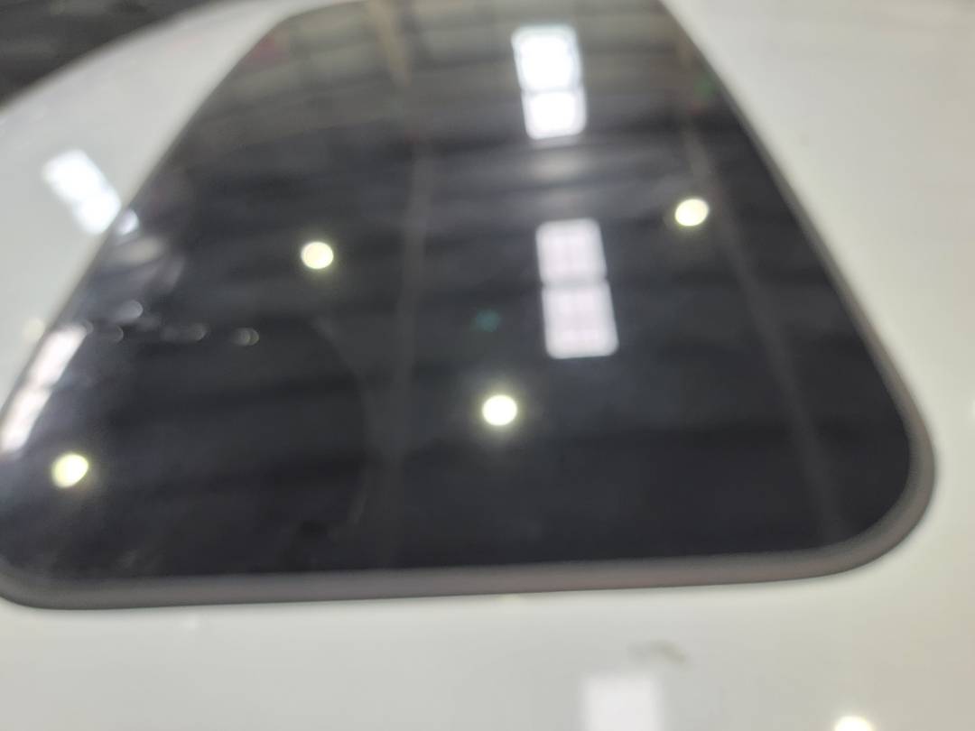 2017 NISSAN SENTRA — 133509 Miles — Lot 66399343 - Marhaba Auctions Used Cars - Image 8