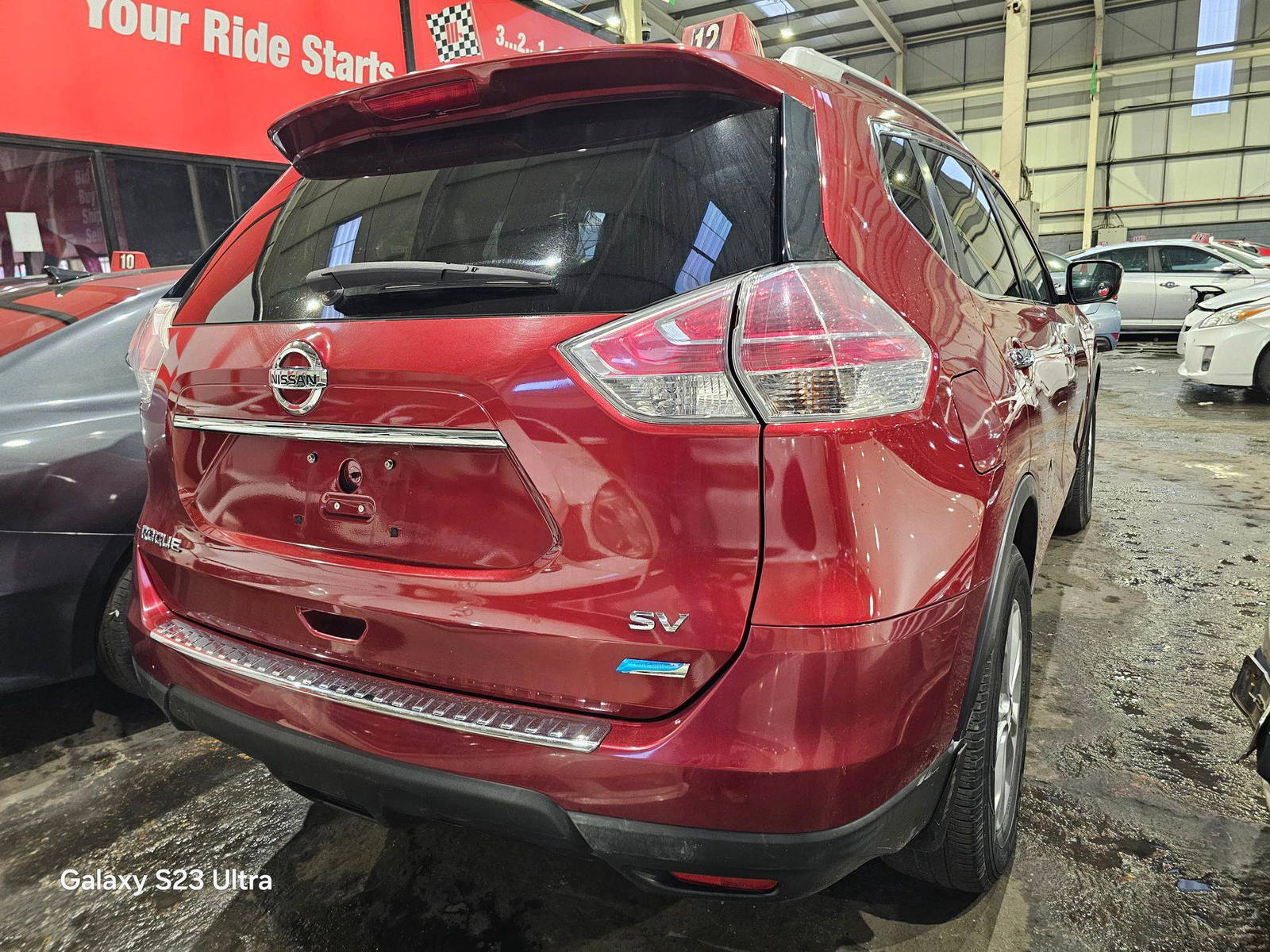 2015 NISSAN ROGUE — 95528 KM — Lot 8FC856631 — Main - Marhaba Auctions Used Cars - Image 3