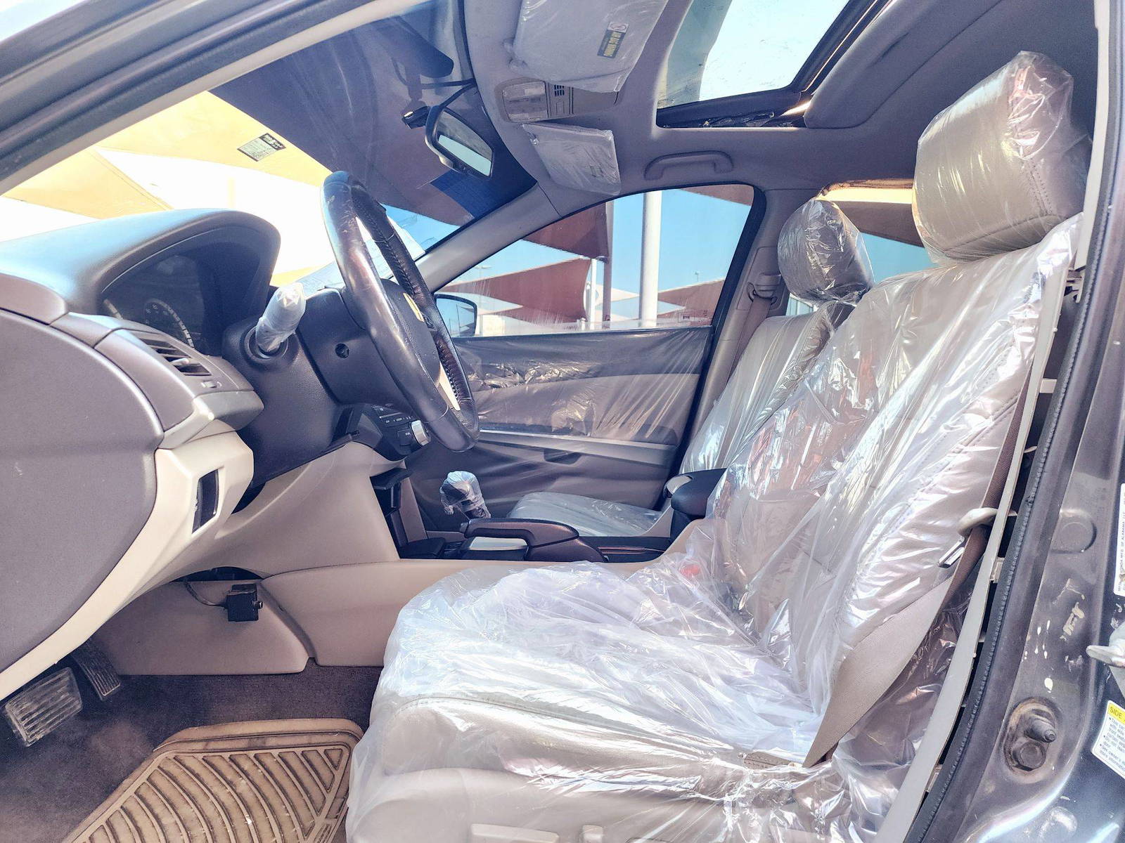 2010 HONDA ACCORD — 159483 Miles — Lot B009090 — Souq - Marhaba Auctions Used Cars - Image 9