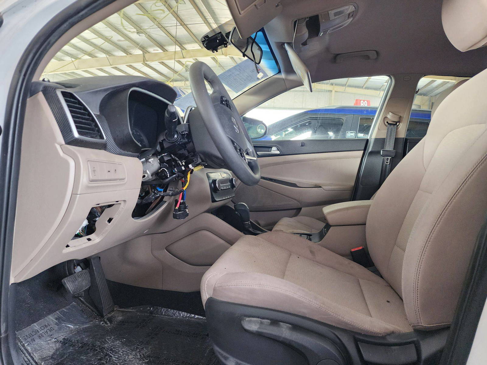 2020 HYUNDAI TUCSON — 75807 Miles — Lot 50479774 — Souq - Marhaba Auctions Used Cars - Image 8