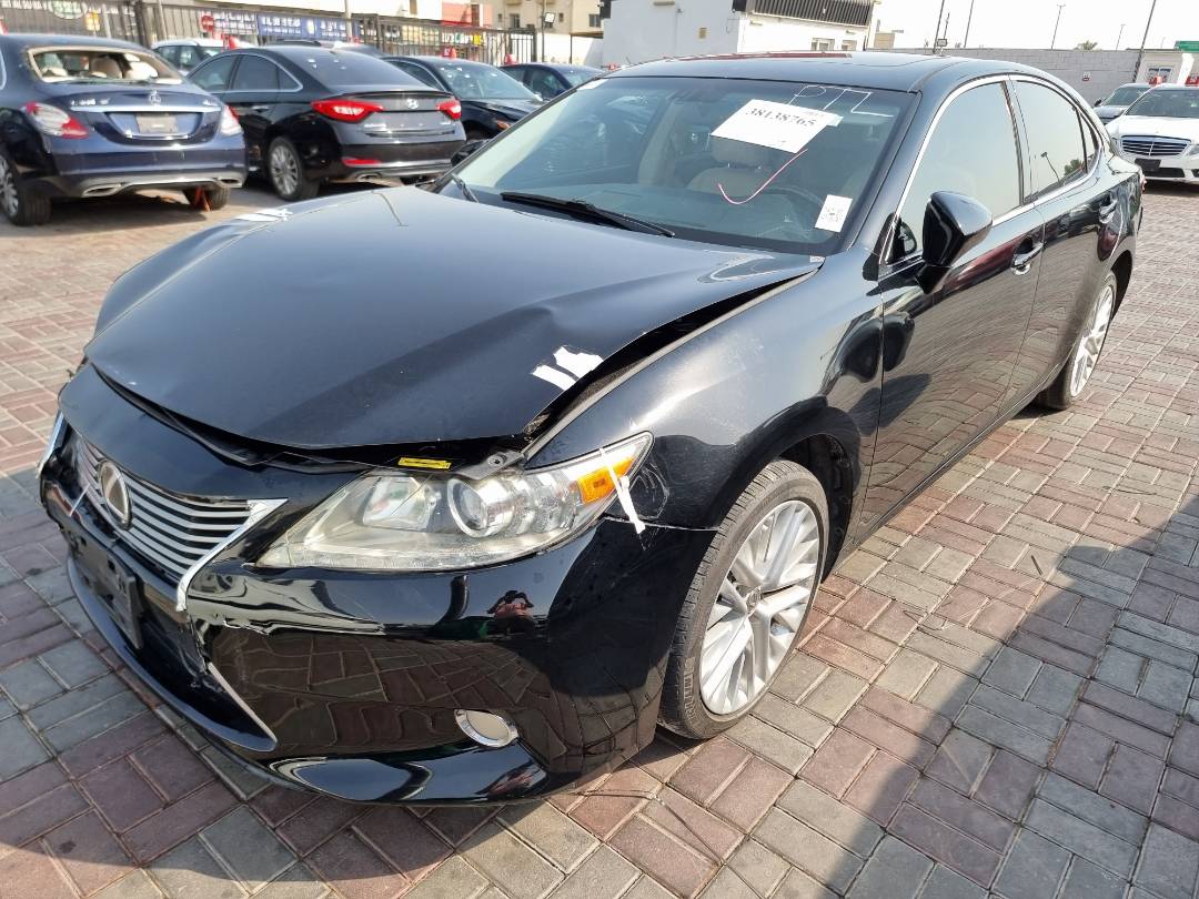 2013 LEXUS ES 350 — 135699 Miles — Lot 215478 — Ind. 12 - Marhaba Auctions Used Cars - Image 5