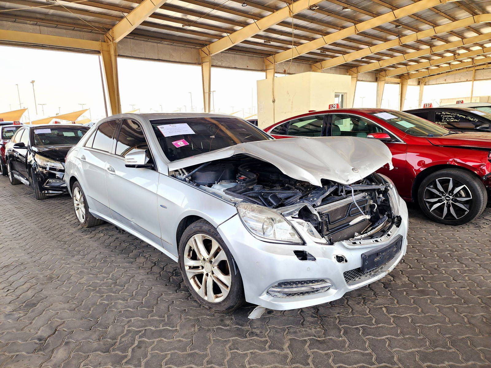 2011 MERCEDES BENZ E-300 — 187912 KM — Lot 293314 — Souq - Marhaba Auctions Used Cars - Image 5