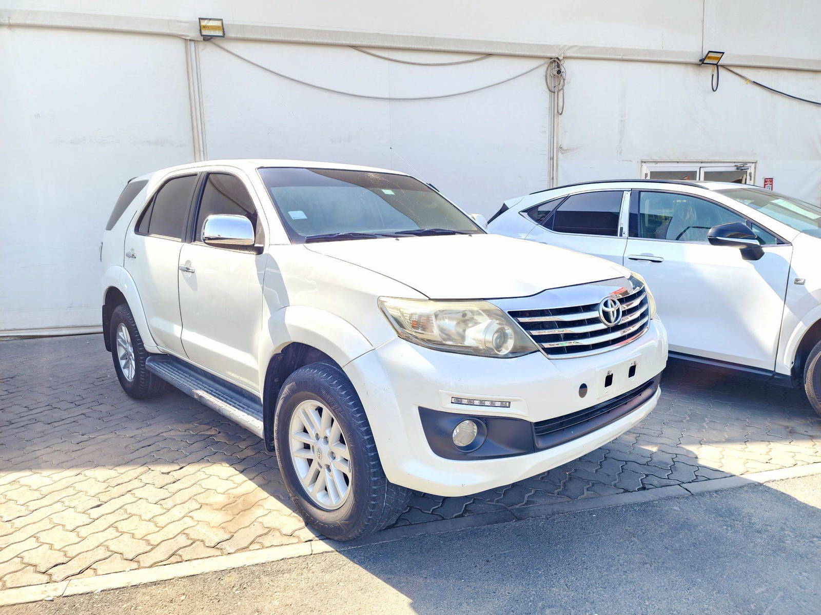 2015 TOYOTA FORTUNER — 109677 KM — Lot 3F8063992 — Souq - Marhaba Auctions Used Cars - Image 5