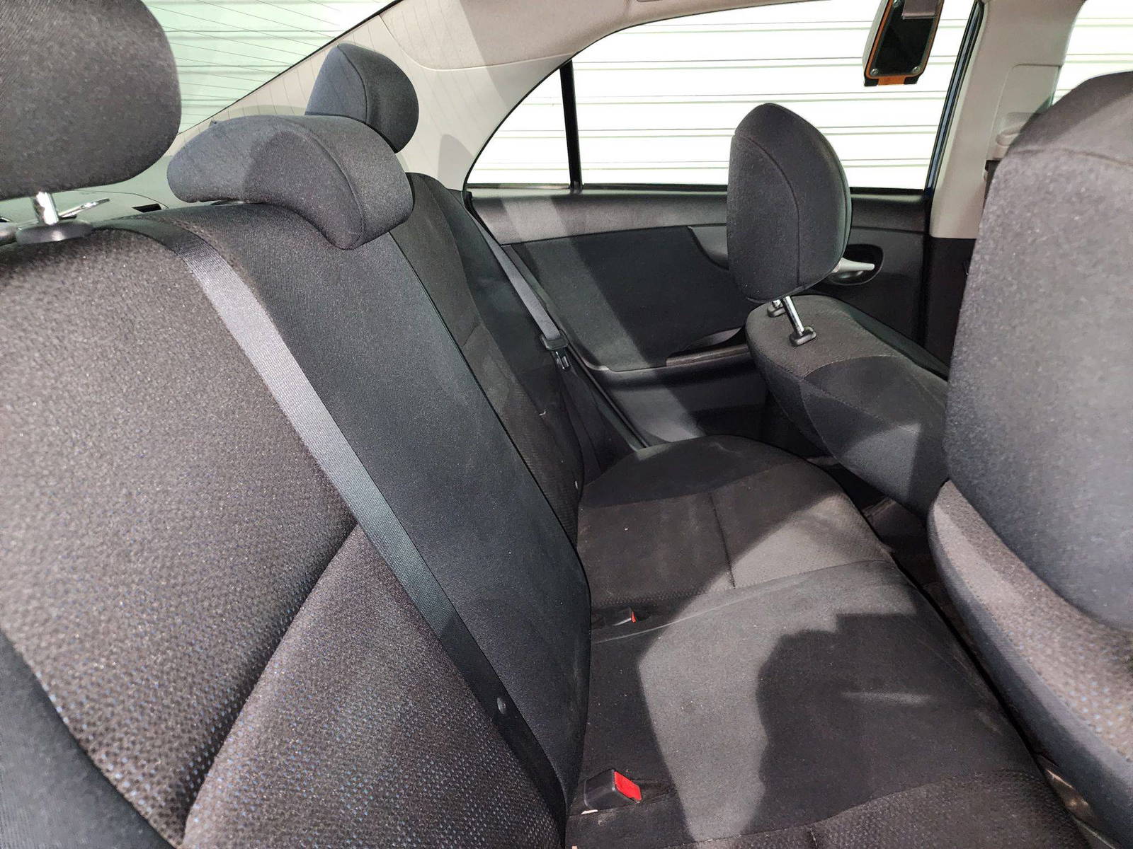 2010 TOYOTA COROLLA — 173113 KM — Lot 355010 - Marhaba Auctions Used Cars - Image 9