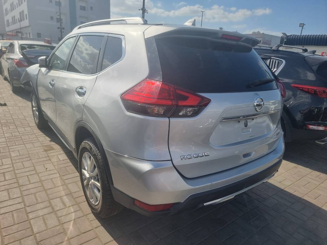 NISSAN ROGUE 2017 - Marhaba Auction Used Cars - Image 4