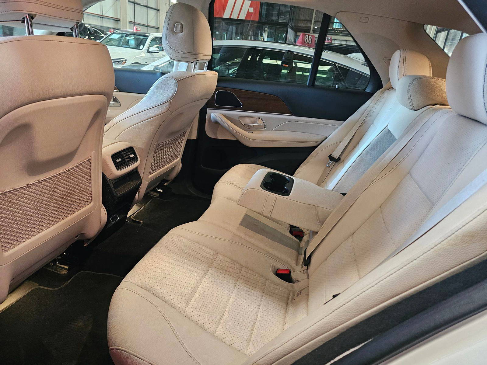 2025 MERCEDES BENZ GLE 350 — 2092 Miles — Lot 9SB285269 — Main - Marhaba Auctions Used Cars - Image 11