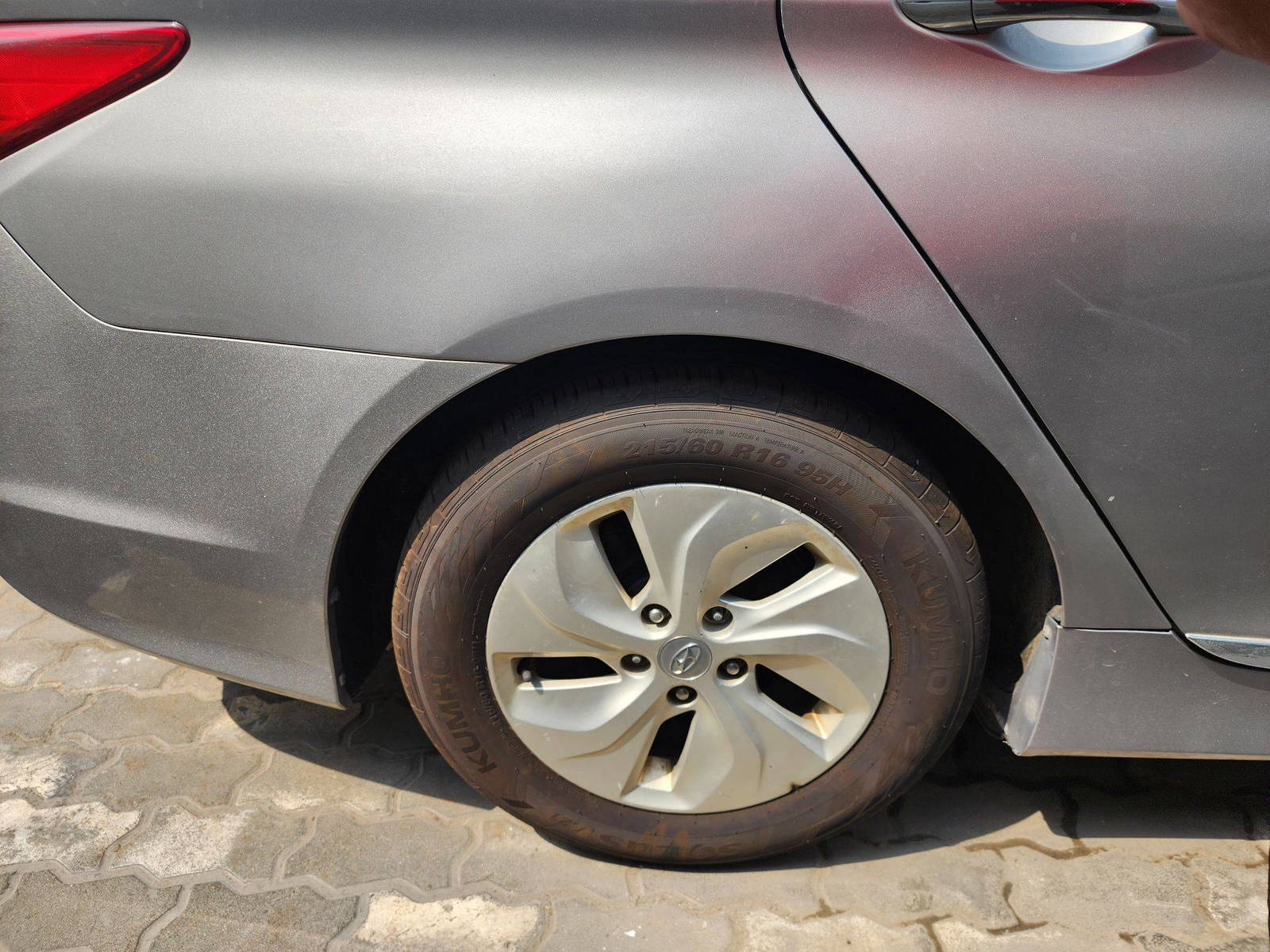 2014 HYUNDAI SONATA — 170645 KM — Lot 214578 — Al Quoz - Marhaba Auctions Used Cars - Image 12