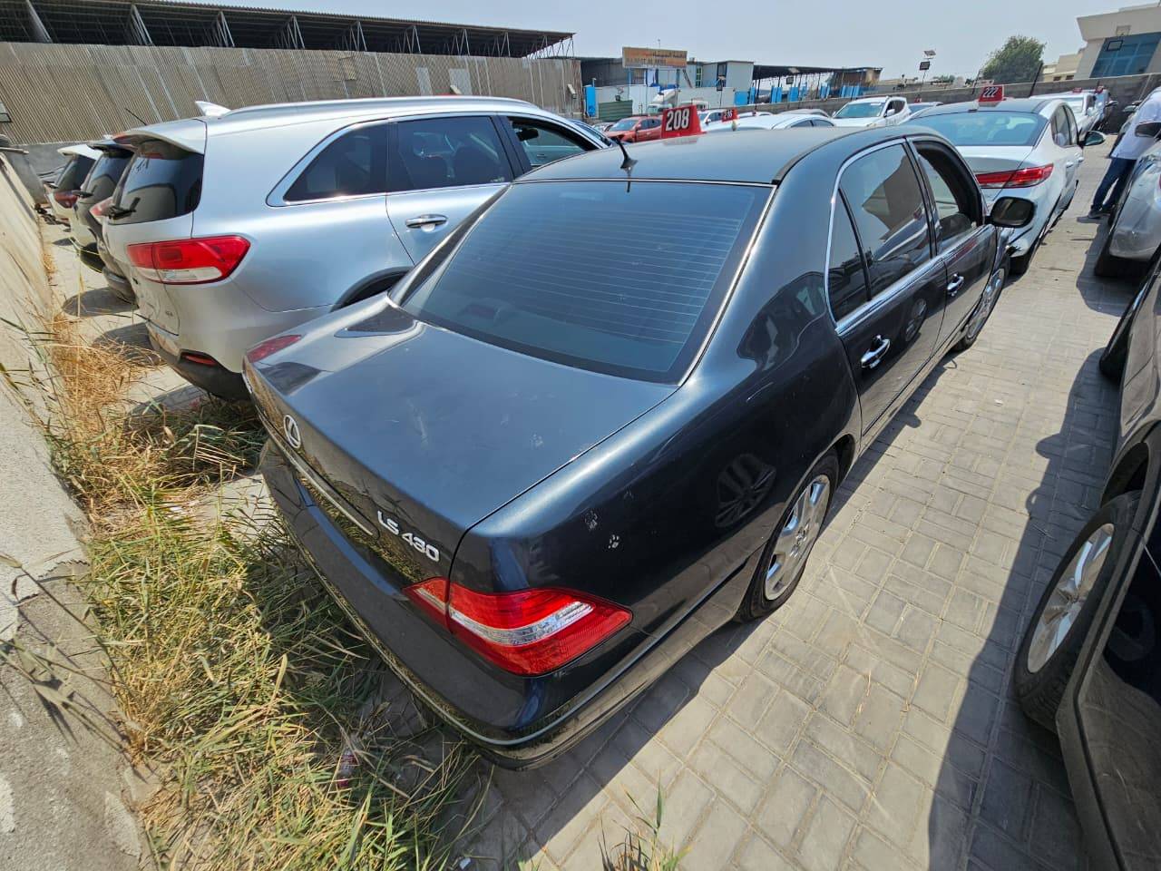 2004 LEXUS LS 430 — 261047 Miles — Lot 740167127 — Main - Marhaba Auctions Used Cars - Image 5