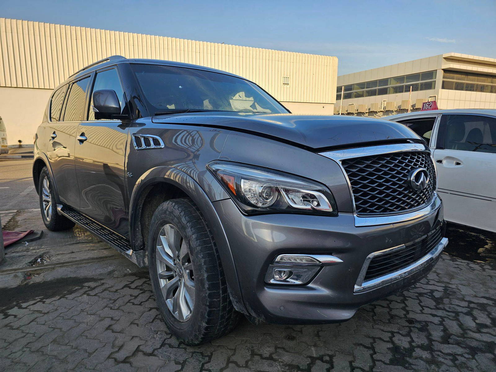 2017 INFINITI QX80 — 129124 Miles — Lot 95144725 - Marhaba Auctions Used Cars - Image 4