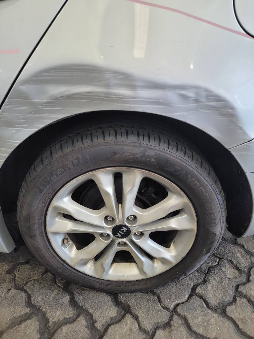 2011 KIA OPTIMA — 173209 Miles — Lot B5192377 — Souq - Marhaba Auctions Used Cars - Image 9