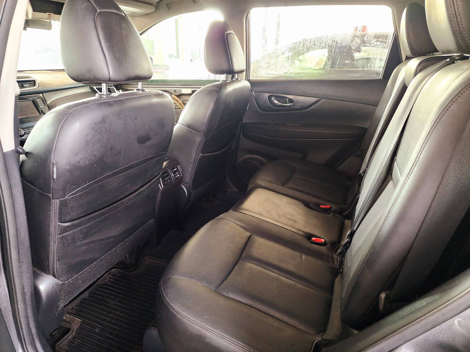 2015 NISSAN ROGUE — 106968 Miles — Lot MV5FC838184 — Souq - Marhaba Auctions Used Cars - Image 5
