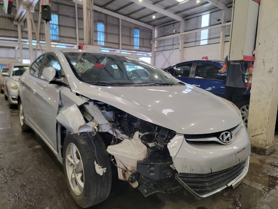 2015 HYUNDAI ELANTRA — 113576 Miles — Lot 43590794 — Main - Marhaba Auctions Used Cars - Image 4