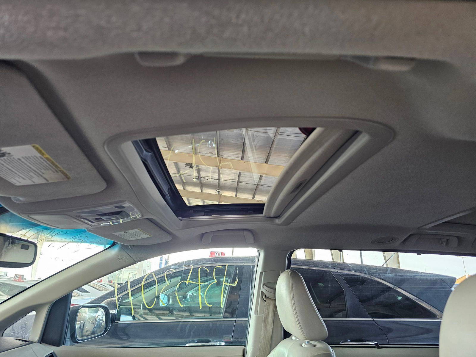 TOYOTA SIENNA 2011 - Marhaba Auction Used Cars - Image 8