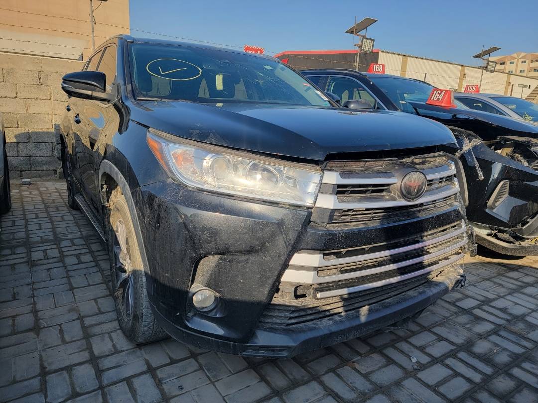 2019 TOYOTA HIGHLANDER — 156331 Miles — Lot S572405 — Main - Marhaba Auctions Used Cars - Image 4