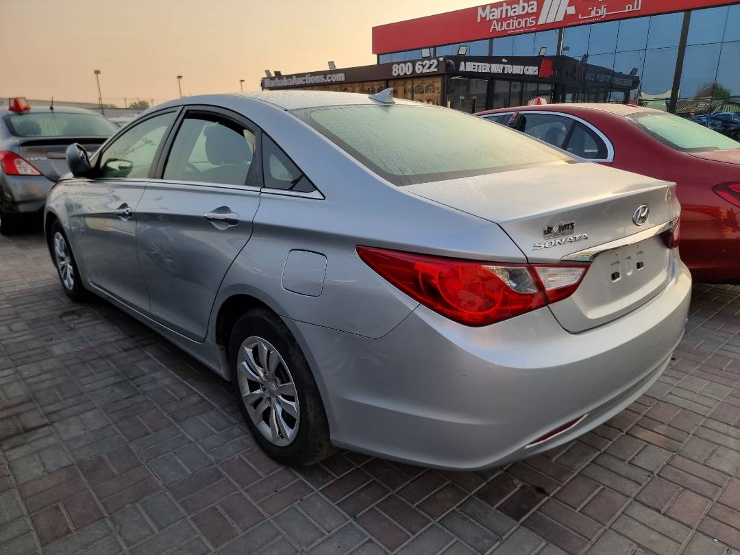 2012 HYUNDAI SONATA — 141925 Miles — Lot 215478 — Ind. 12 - Marhaba Auctions Used Cars - Image 4