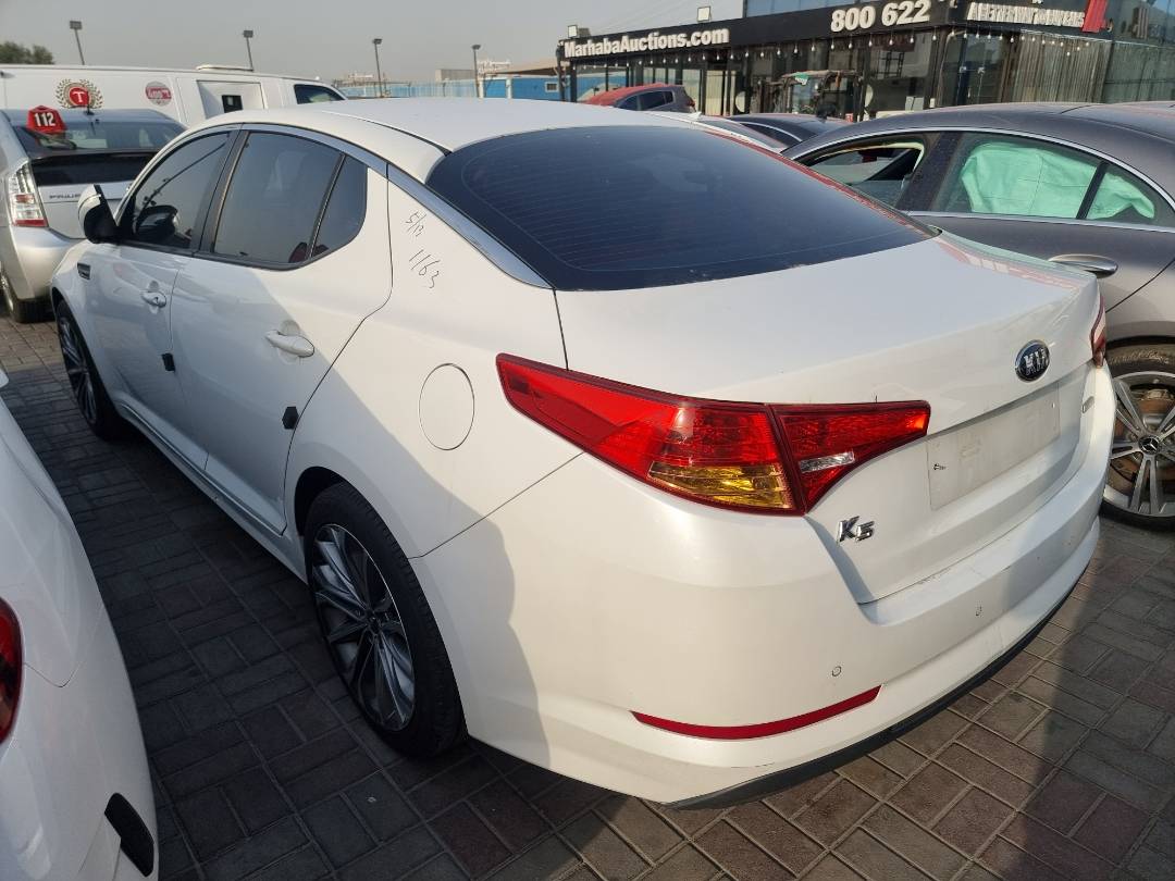 2013 KIA K5 — 190486 KM — Lot 125478 — Main - Marhaba Auctions Used Cars - Image 5