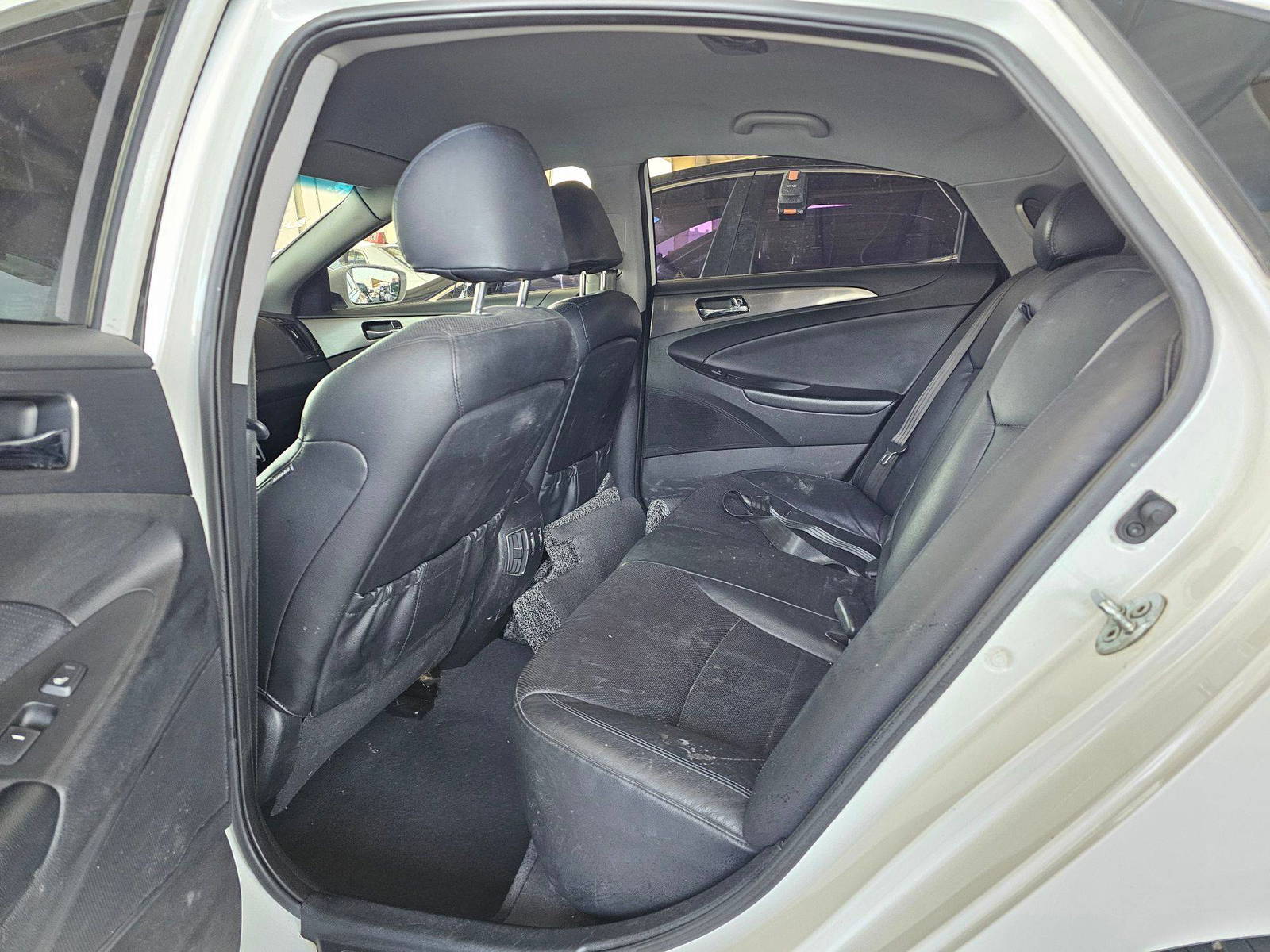 HYUNDAI SONATA 2012 - Marhaba Auction Used Cars - Image 7