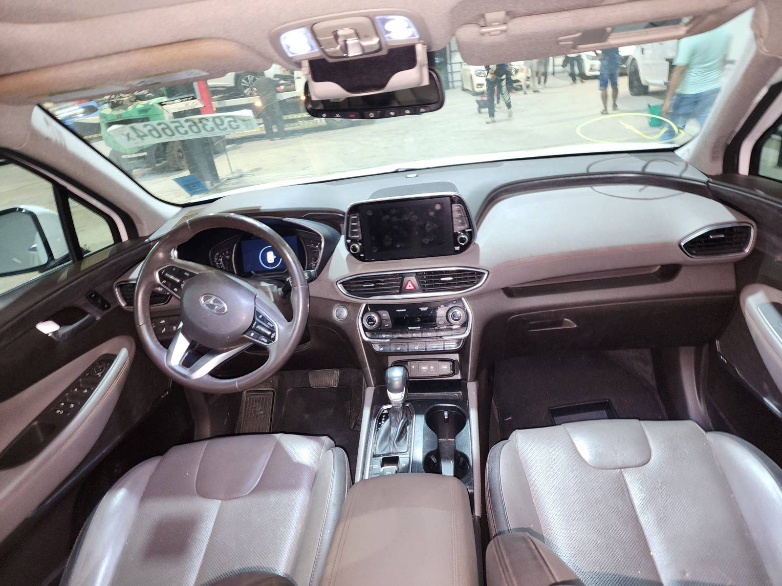 2019 HYUNDAI SANTA FE — 129475 Miles — Lot 39395 — Al Quoz - Marhaba Auctions Used Cars - Image 7