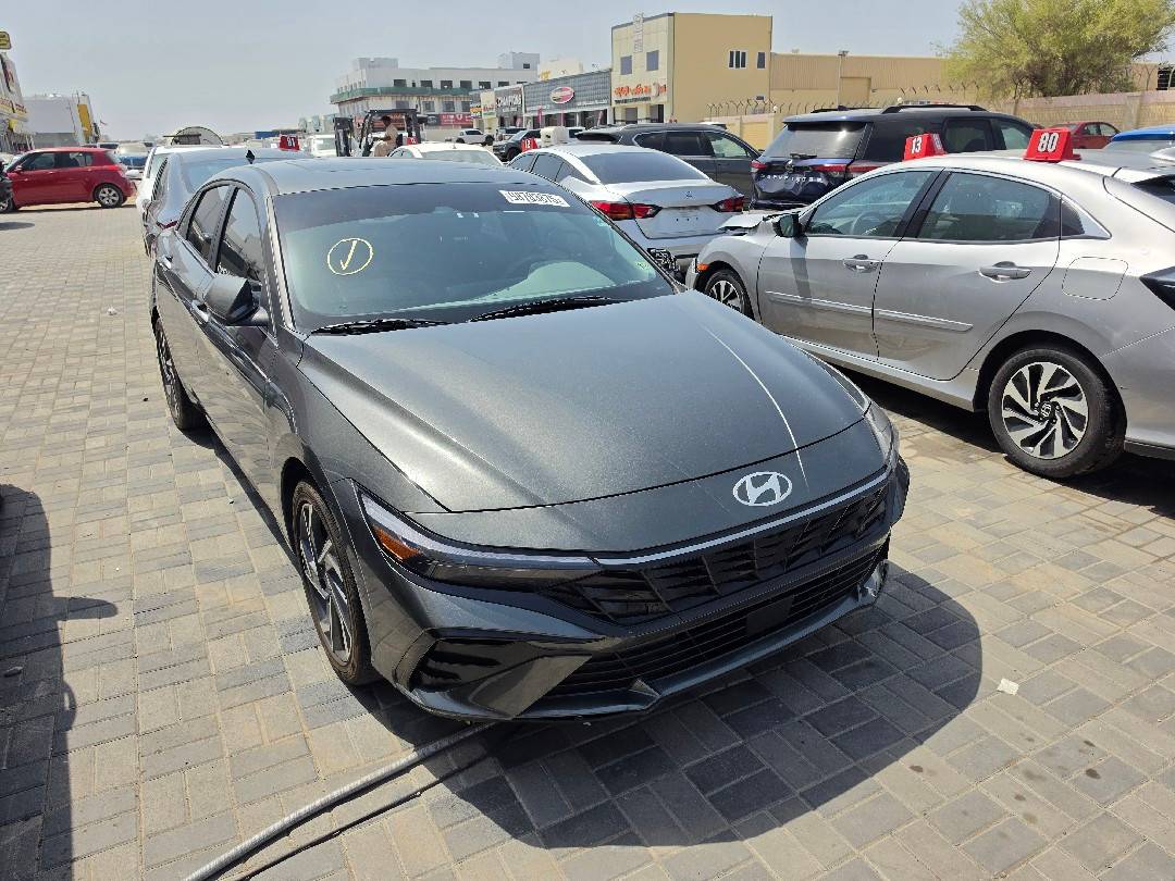 HYUNDAI ELANTRA