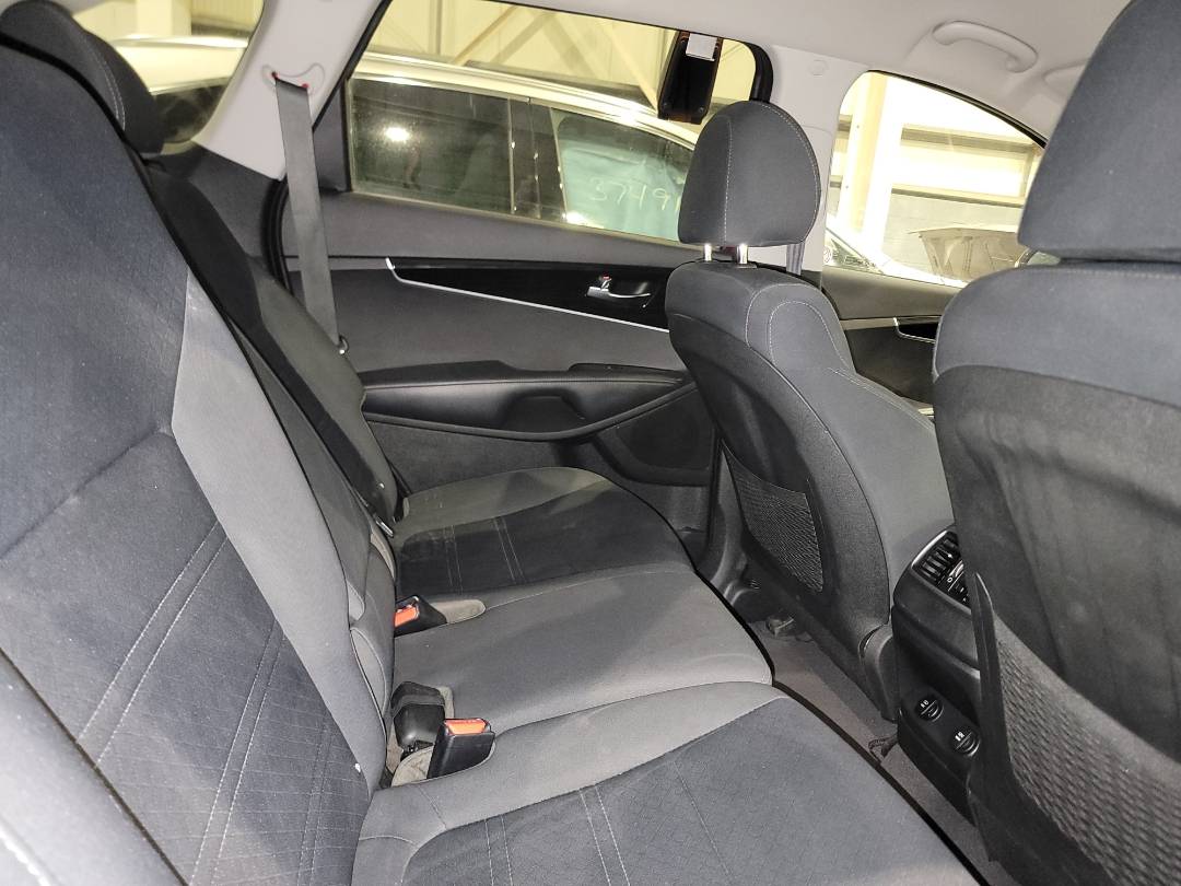 2020 KIA SORENTO — 39985 Miles — Lot G615429 - Marhaba Auctions Used Cars - Image 5
