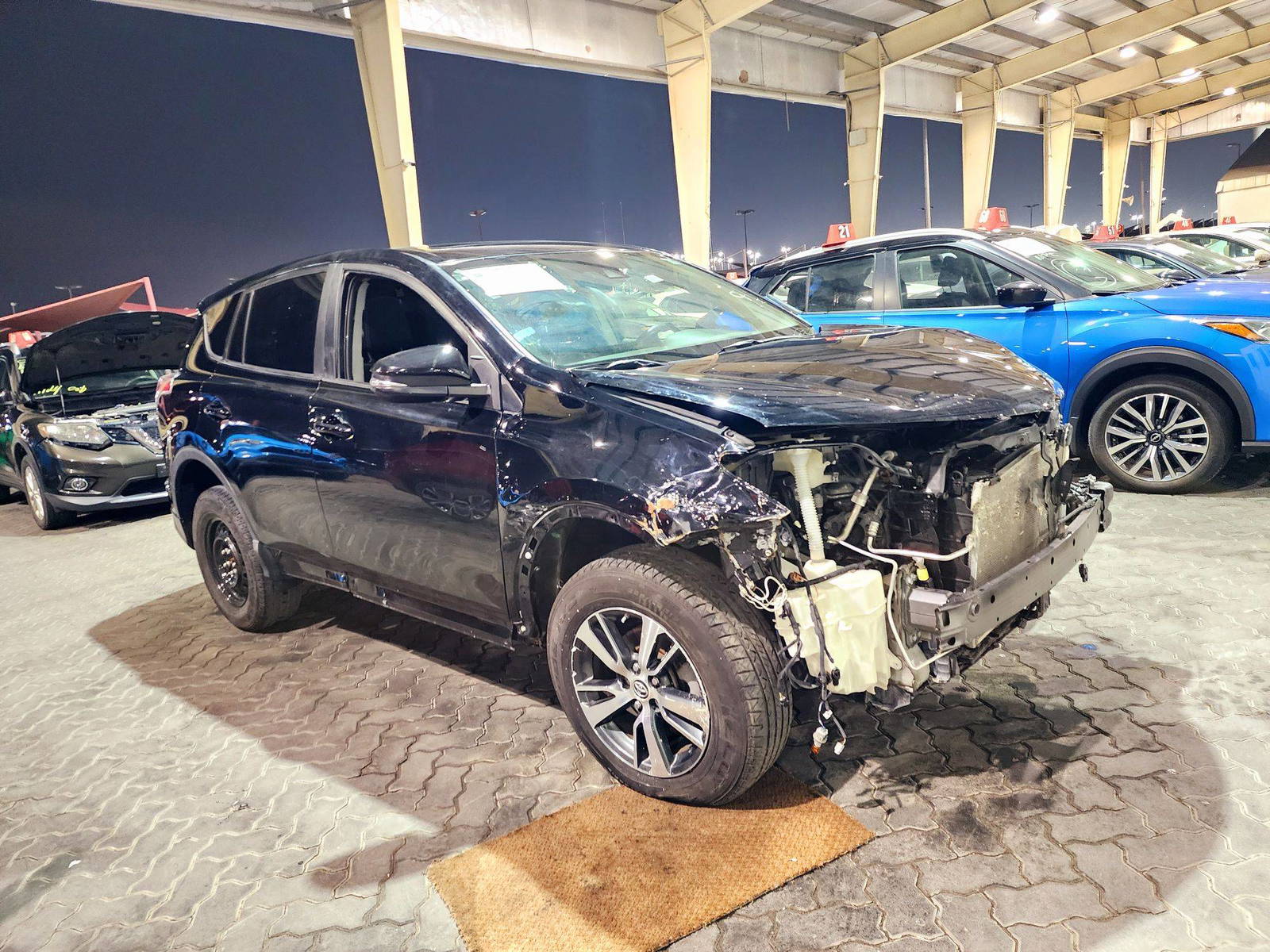 2018 TOYOTA RAV4 — 77875 Miles — Lot JW788407 — Souq - Marhaba Auctions Used Cars - Image 4