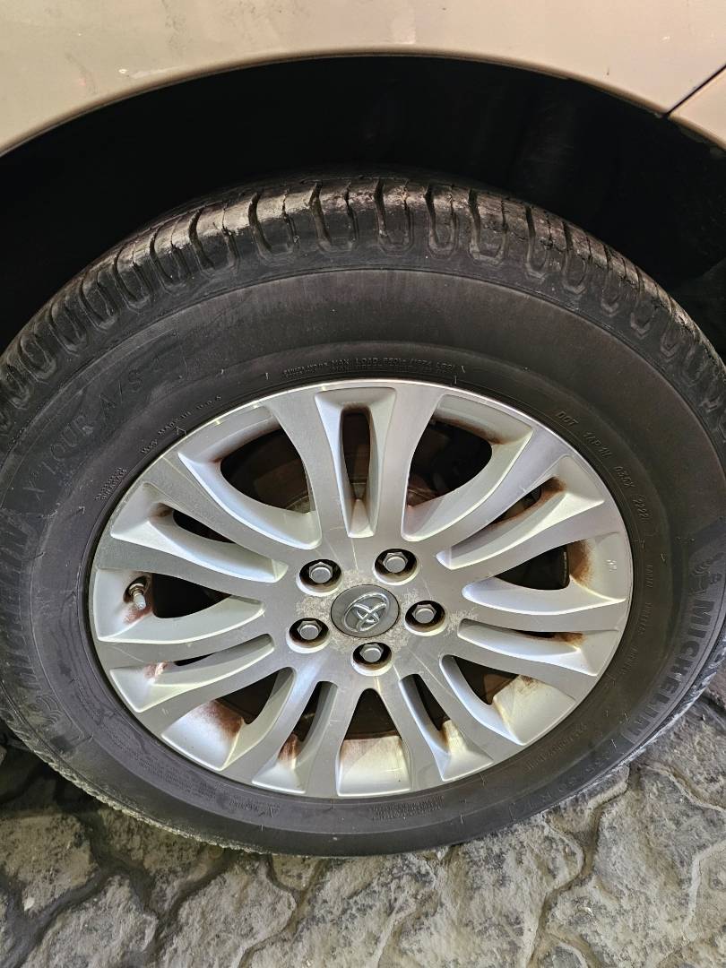 2011 TOYOTA SIENNA — 178736 Miles — Lot S146071 — Main - Marhaba Auctions Used Cars - Image 6