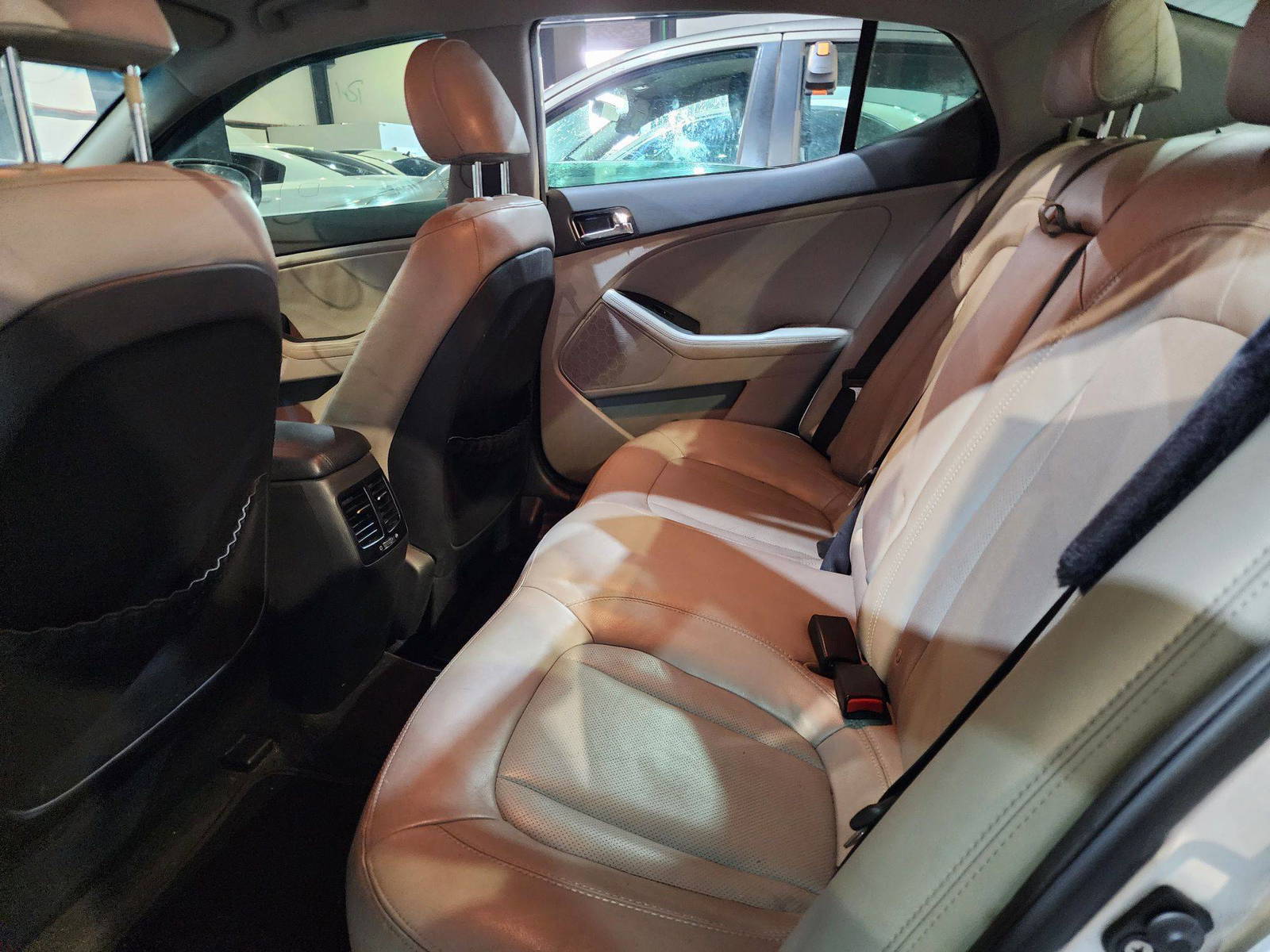 2011 KIA OPTIMA — 180848 Miles — Lot 47357 — Al Quoz - Marhaba Auctions Used Cars - Image 6