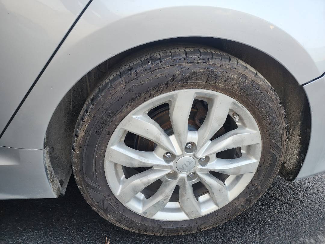 2015 KIA OPTIMA — 166536 Miles — Lot 43820114 - Marhaba Auctions Used Cars - Image 9