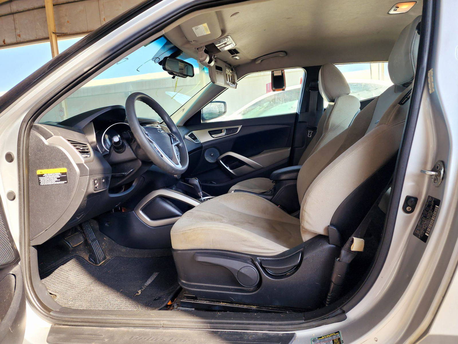 2012 HYUNDAI VELOSTER — 174078 Miles — Lot AD9CU028462 — Souq - Marhaba Auctions Used Cars - Image 8