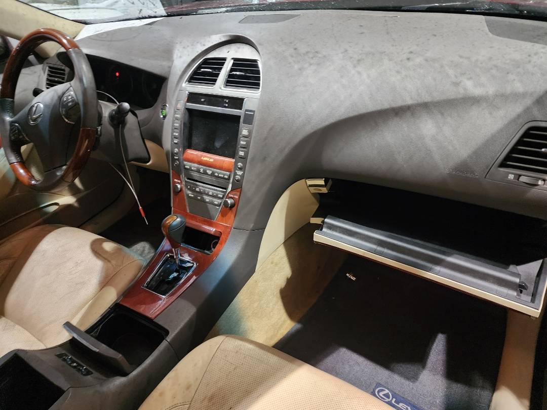 2011 LEXUS ES 350 — 179112 Miles — Lot 38116556 - Marhaba Auctions Used Cars - Image 7