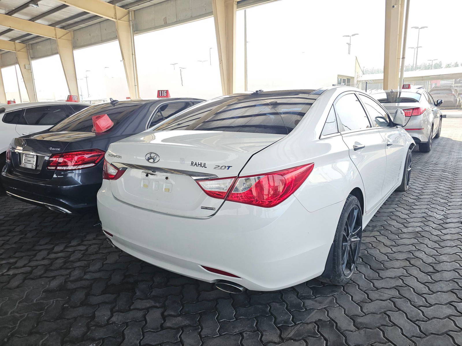 2013 HYUNDAI SONATA — 196886 KM — Lot 45707125 — Souq - Marhaba Auctions Used Cars - Image 3