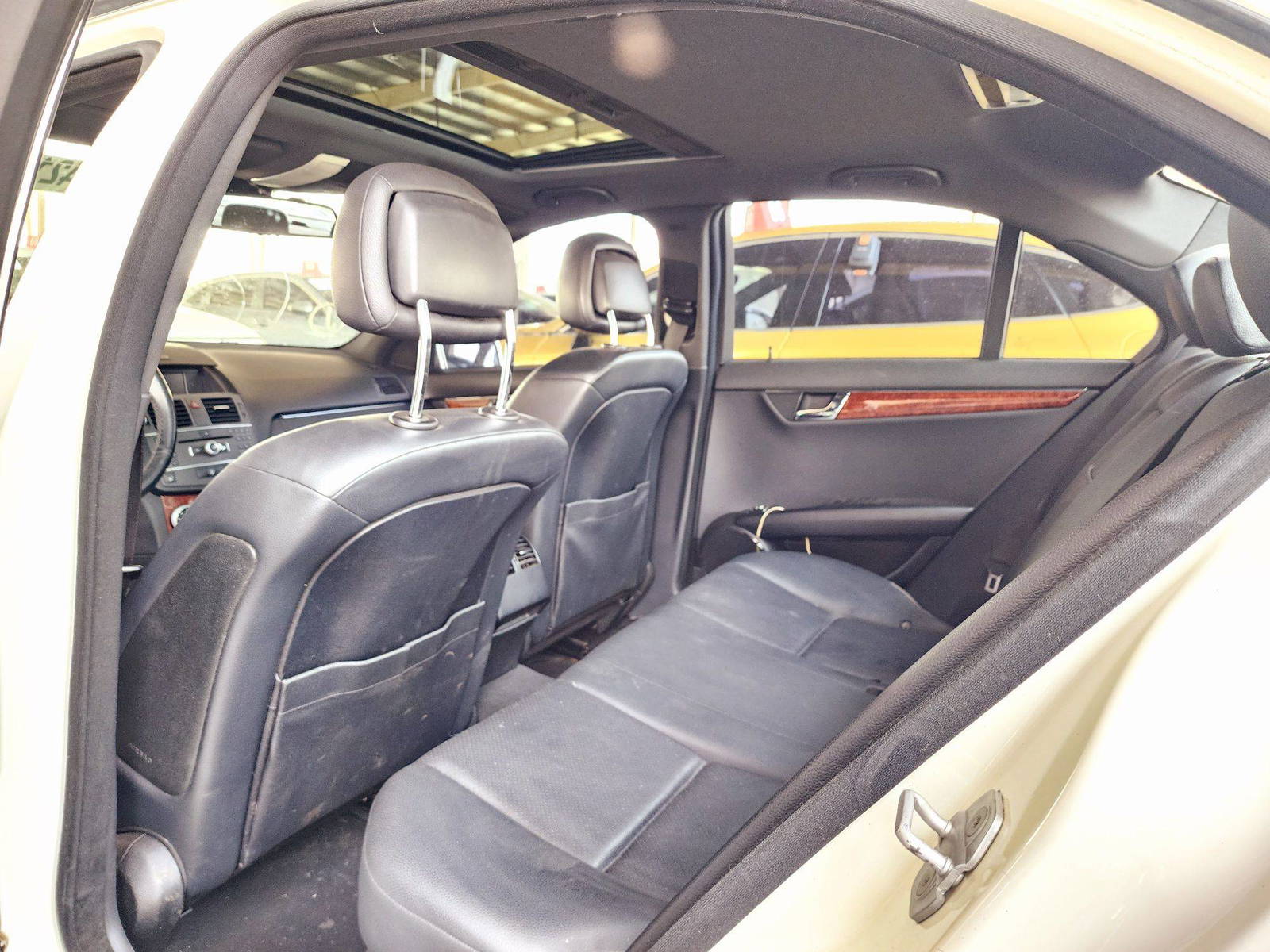 2011 MERCEDES BENZ C300 — 158408 Miles — Lot 42182975 — Souq - Marhaba Auctions Used Cars - Image 6
