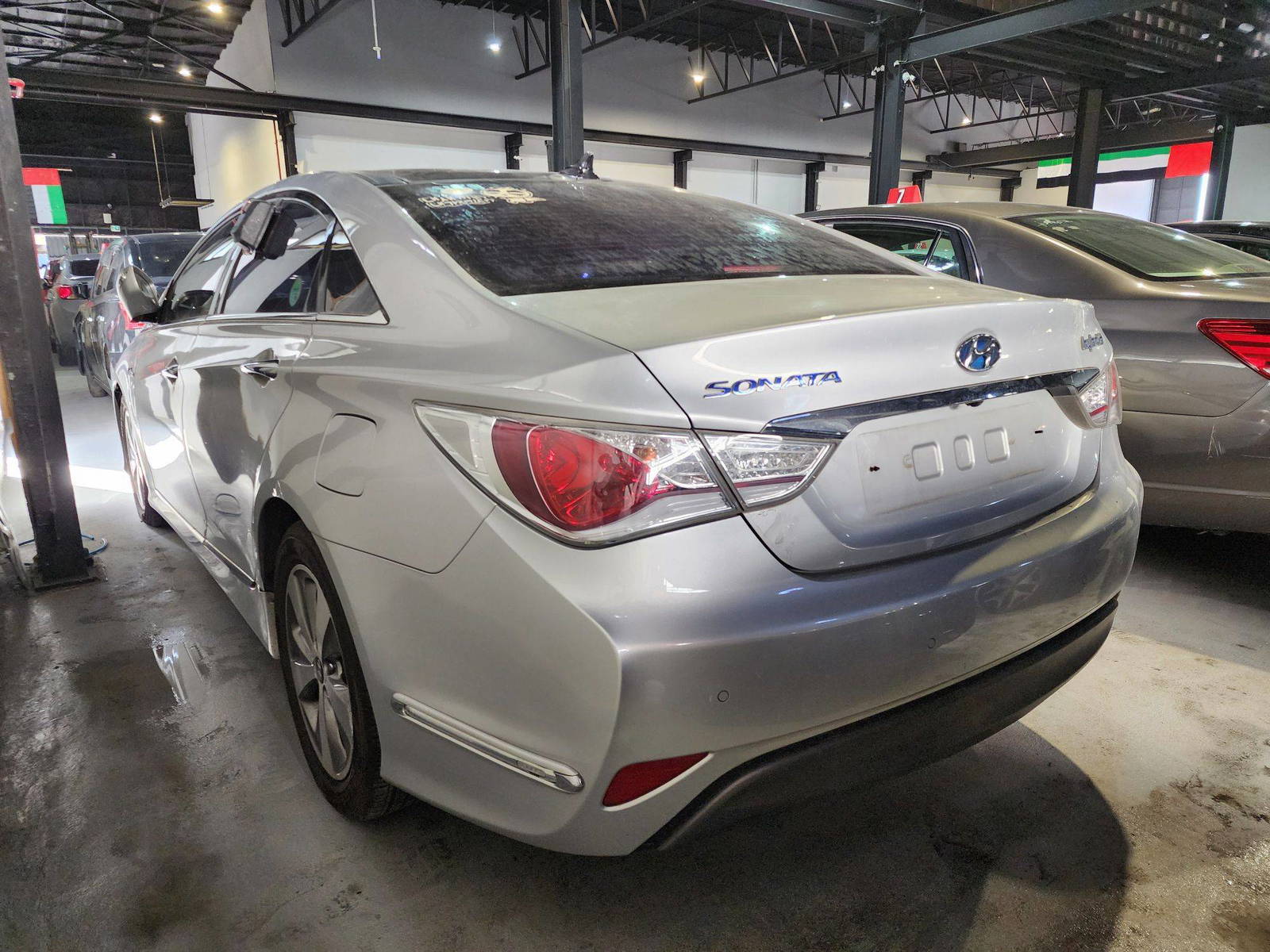 2012 HYUNDAI SONATA — 62433 KM — Lot 52114 — Al Quoz - Marhaba Auctions Used Cars - Image 4