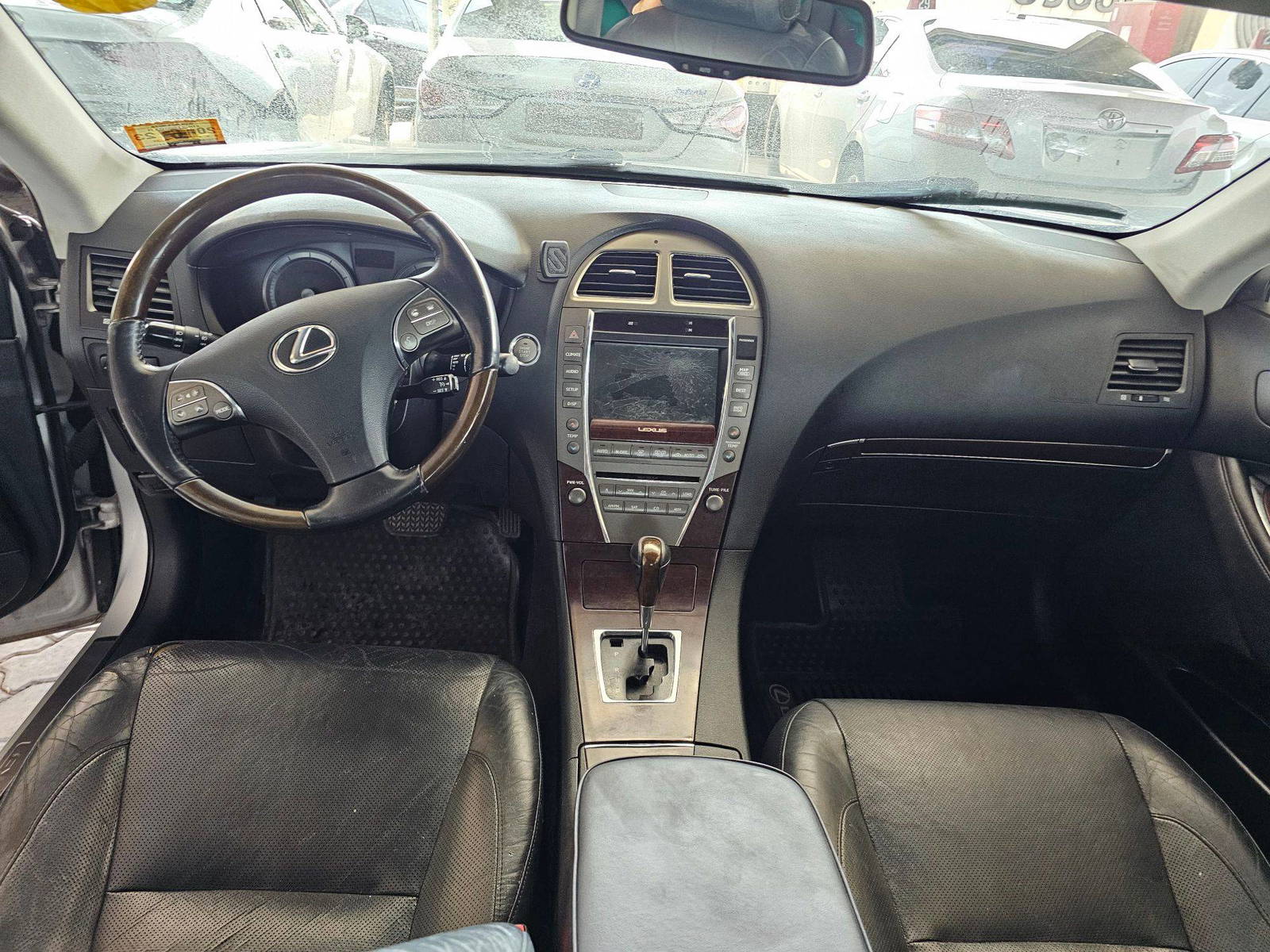 2012 LEXUS ES 350 — 146535 Miles — Lot C2485054 — Souq - Marhaba Auctions Used Cars - Image 7