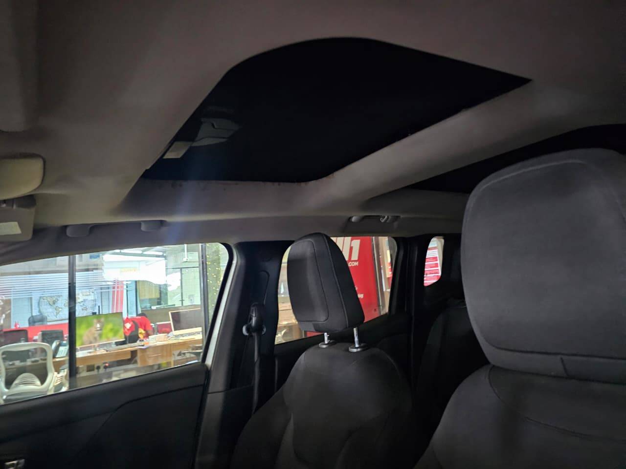 2016 JEEP RENEGADE LATITUDE — 127631 KM — Lot GPD85051 — Main - Marhaba Auctions Used Cars - Image 9