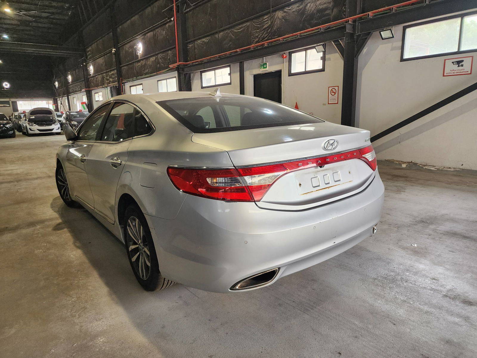 HYUNDAI GRANDEUR 2011 - Marhaba Auction Used Cars - Image 5