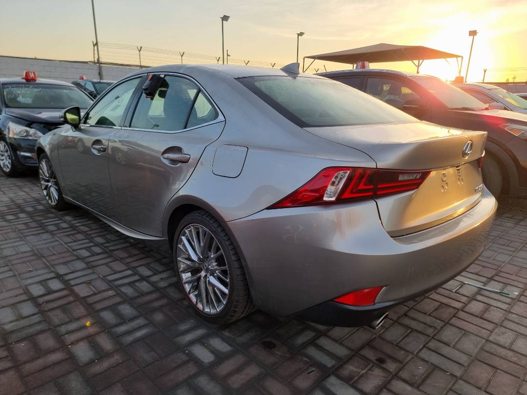 2014 LEXUS IS 250 — 118161 Miles — Lot 215487 — Ind. 12 - Marhaba Auctions Used Cars - Image 5
