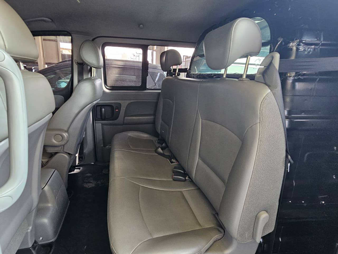 2012 HYUNDAI GRAND STAREX — 303109 KM — Lot 459527 — Main - Marhaba Auctions Used Cars - Image 7