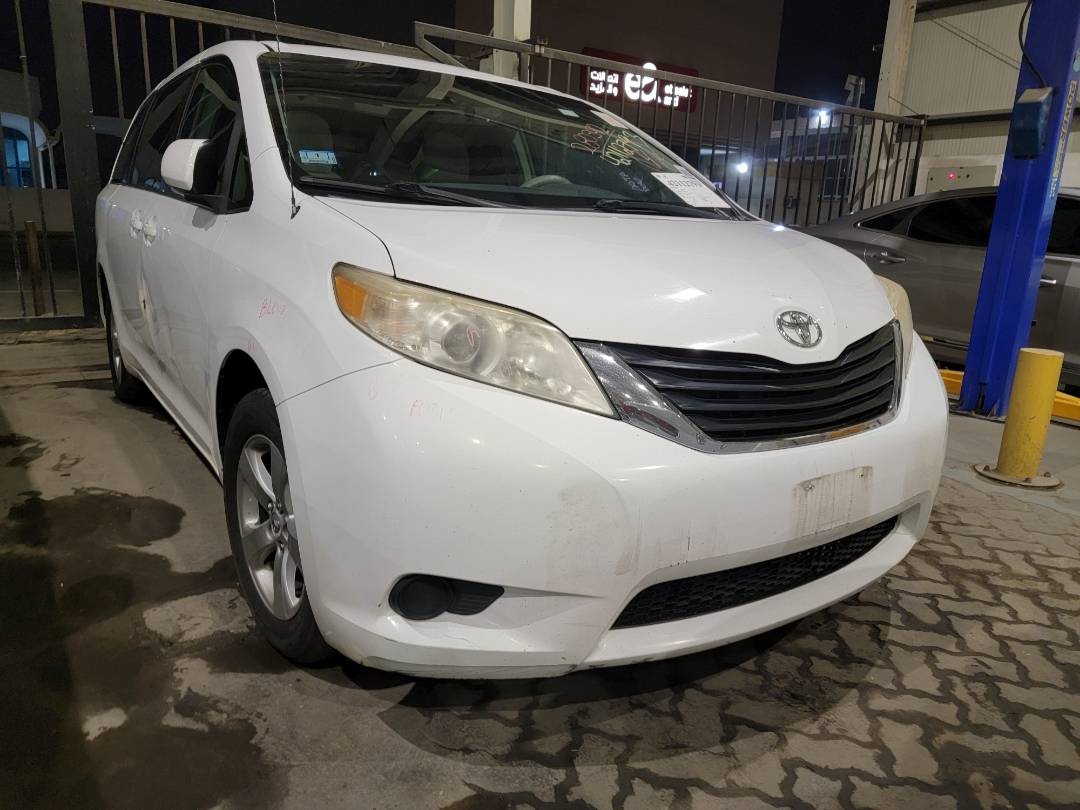 2013 TOYOTA SIENNA — 202978 Miles — Lot 80392 — Main - Marhaba Auctions Used Cars - Image 4