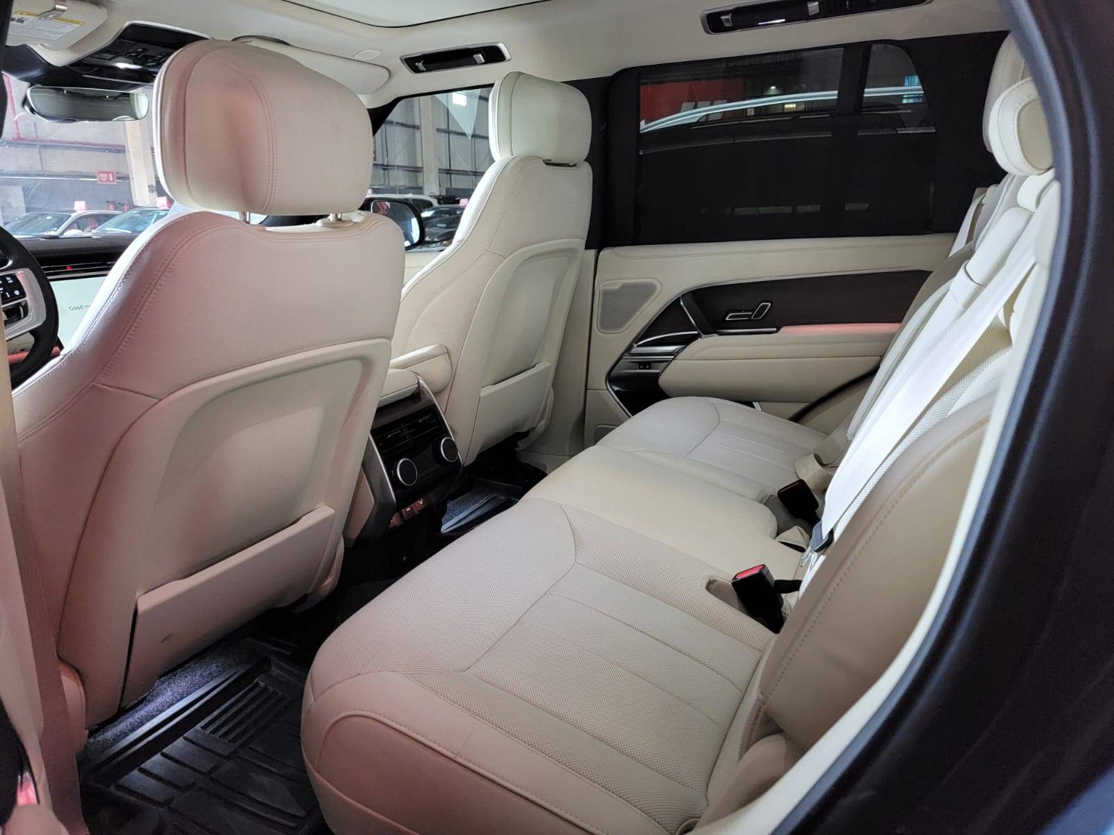 2025 LAND ROVER RANGE ROVER — 2168 Miles — Lot SA300454 — Main - Marhaba Auctions Used Cars - Image 13